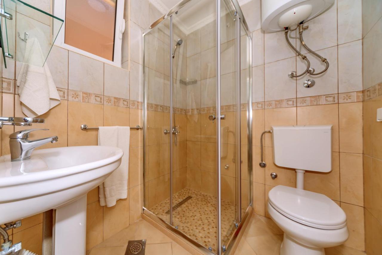Ani Apartmani 도브라 보다 외부 사진